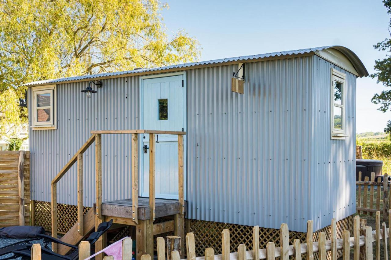 The Hideaway Hut - 1 Bed Shepherds Hut - Χέρεφορντ Εξωτερικό φωτογραφία